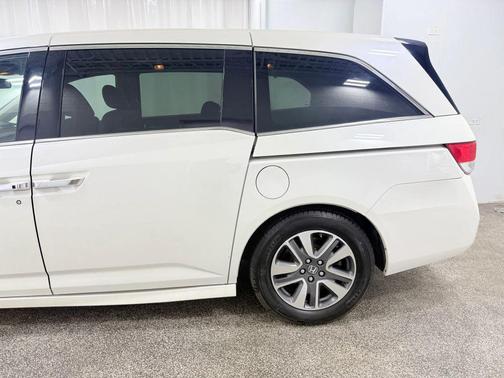 2016 Honda Odyssey Touring Elite