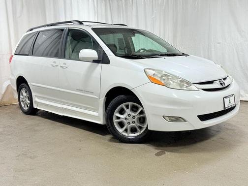 2006 Toyota Sienna XLE