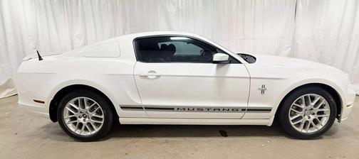 2013 Ford Mustang V6 Premium