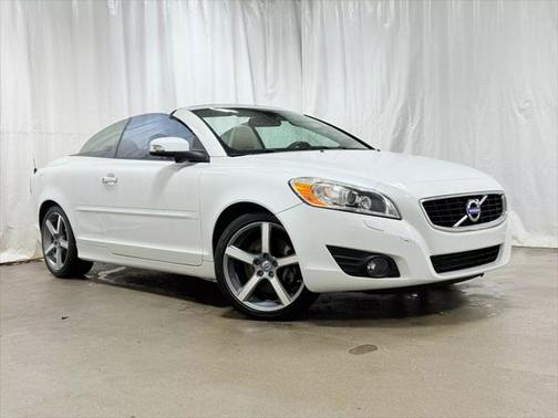 2011 Volvo C70 T5