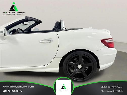 White 2013 Mercedes-Benz SLK-Class SLK350