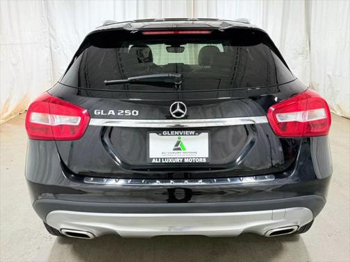 2017 Mercedes-Benz GLA 250 Base