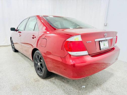 2005 Toyota Camry XLE V6