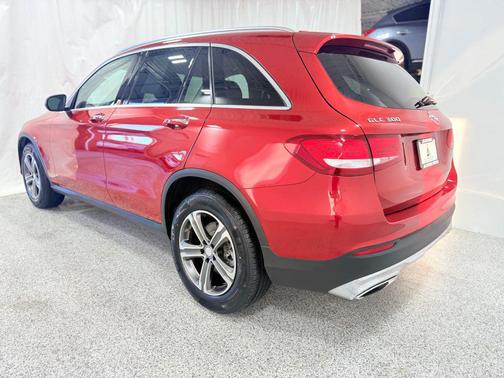 2017 Mercedes-Benz GLC 300 Base