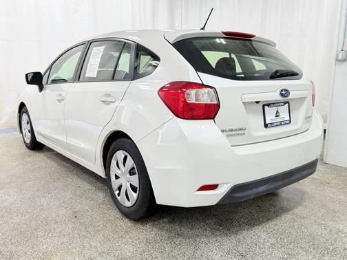 2016 Subaru Impreza 2.0i