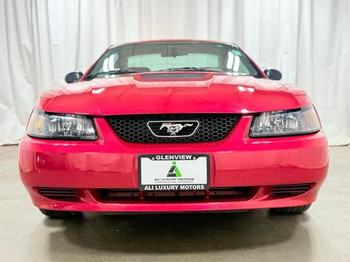 2002 Ford Mustang Deluxe
