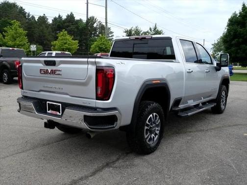 2022 GMC Sierra 2500 SLT