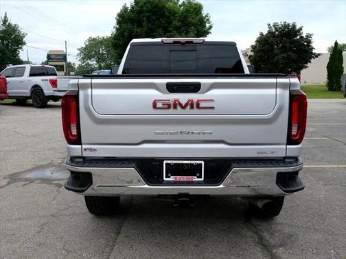 2022 GMC Sierra 2500 SLT