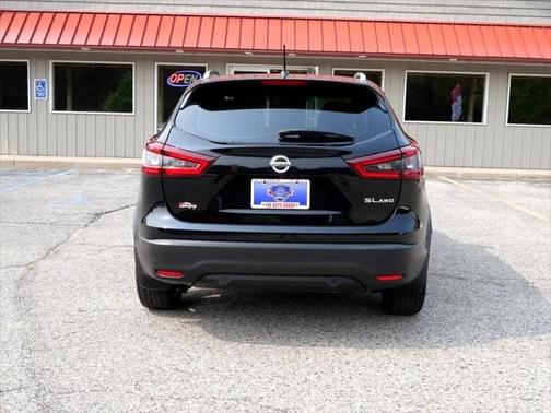 2021 Nissan Rogue Sport SV