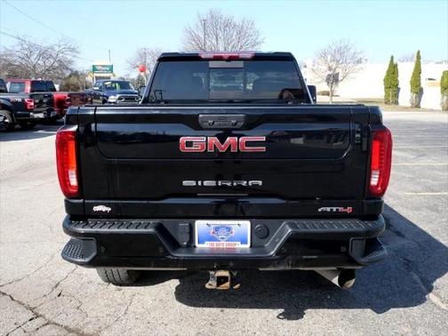 2022 GMC Sierra 2500 AT4