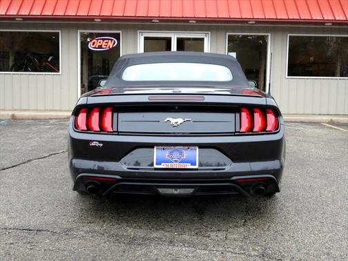 2022 Ford Mustang EcoBoost Premium