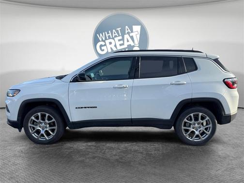 2022 Jeep Compass Latitude Lux