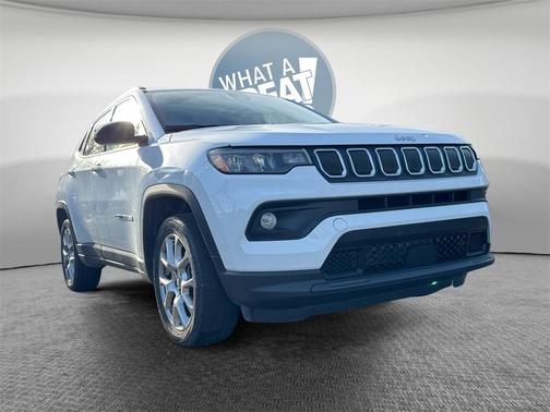 2022 Jeep Compass Latitude Lux