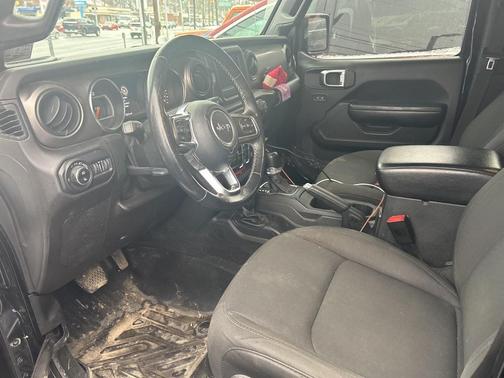 2020 Jeep Gladiator Sport