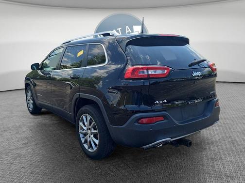 Diamond Black 2017 Jeep Cherokee Limited