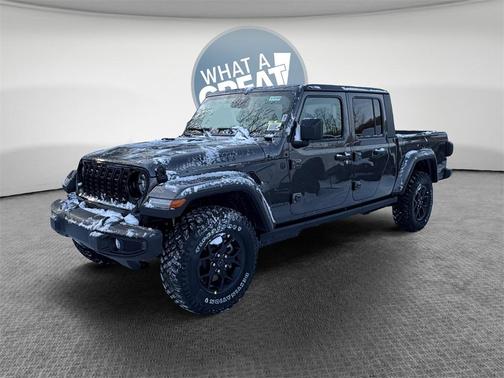 2026 Jeep Gladiator Sport