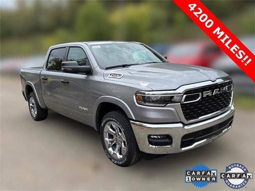 2025 RAM 1500 Big Horn Crew Cab 4x4 57' Box