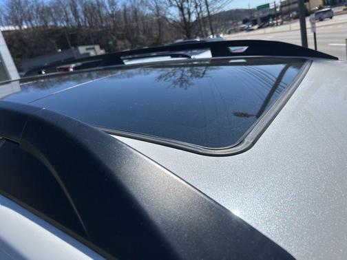 Crystal White Pearl 2020 Subaru Ascent Limited 7-Passenger