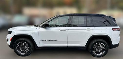 2023 Jeep Grand Cherokee 4xe Trailhawk