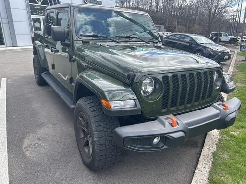 Sarge Green Clearcoat 2023 Jeep Gladiator Sport