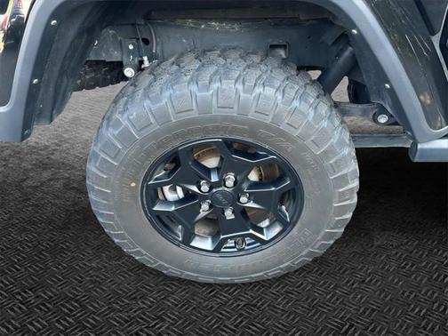 2022 Jeep Gladiator Sport