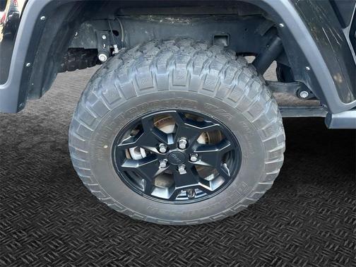 2022 Jeep Gladiator Sport