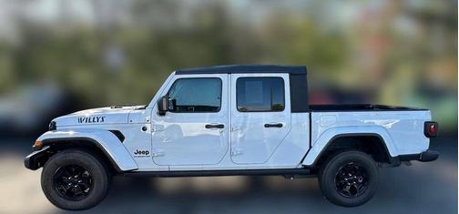 2021 Jeep Gladiator Willys 4x4