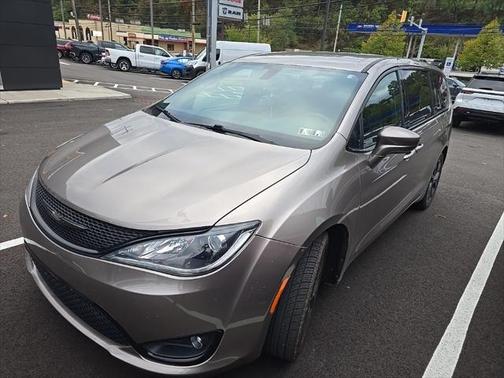 2018 Chrysler Pacifica Touring Plus