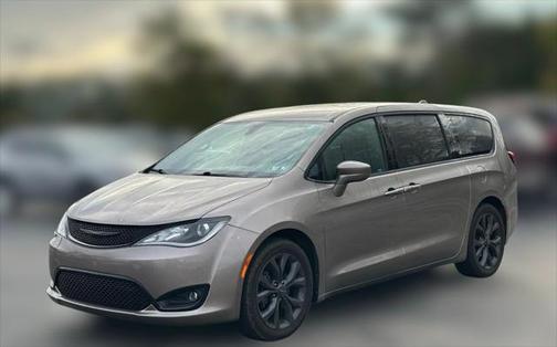 2018 Chrysler Pacifica Touring Plus