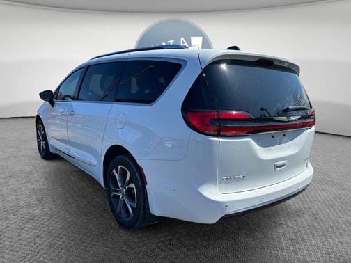 2023 Chrysler Pacifica Pinnacle