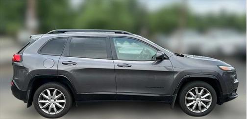2018 Jeep Cherokee Latitude Tech Connect 4x4