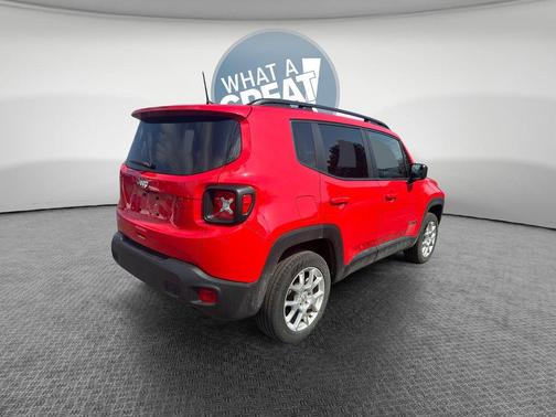 Colorado Red Clearcoat 2023 Jeep Renegade Latitude