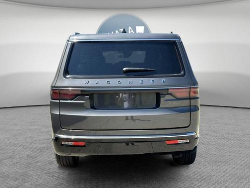 Metallic 2024 Jeep Wagoneer Base