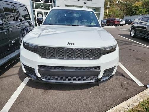 2023 Jeep Grand Cherokee L Altitude 4x4