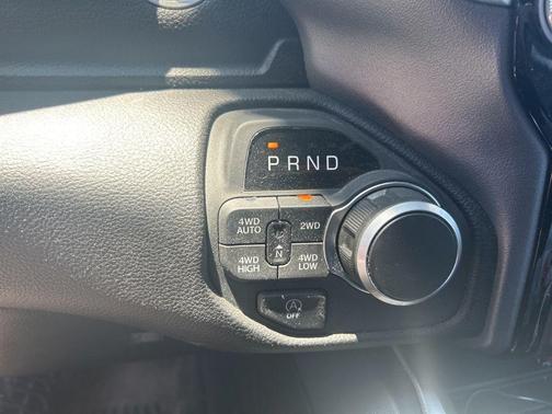 Granite Crystal Clearcoat Metallic 2025 RAM 1500 Big Horn/Lone Star