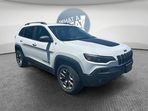 Bright White Clearcoat 2019 Jeep Cherokee Trailhawk