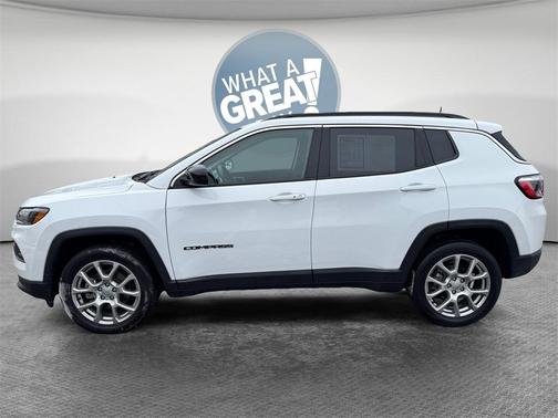 2022 Jeep Compass Latitude Lux