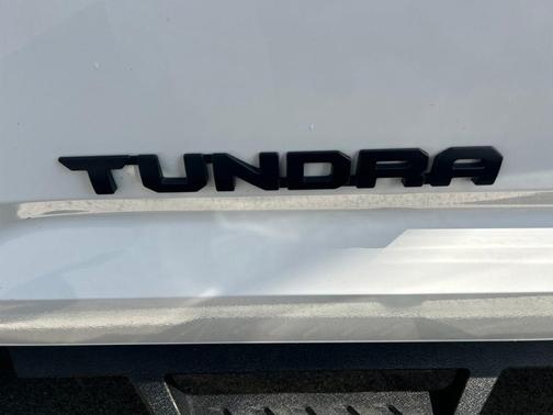 Ice 2025 Toyota Tundra SR5