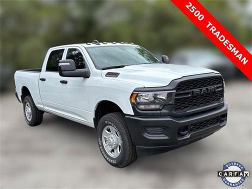 2024 RAM 2500 Tradesman Crew Cab 4x4 64' Box