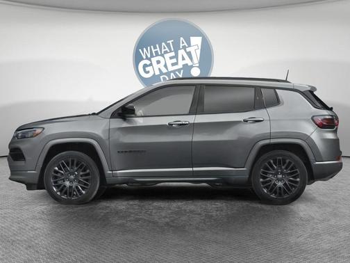 Billet Silver Metallic Clearcoat 2023 Jeep Compass Sport