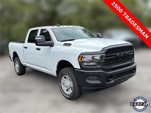 2024 RAM 2500 Tradesman Crew Cab 4x4 64' Box