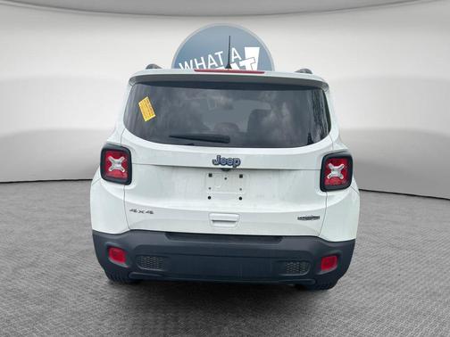 Alpine White Clearcoat 2021 Jeep Renegade Latitude