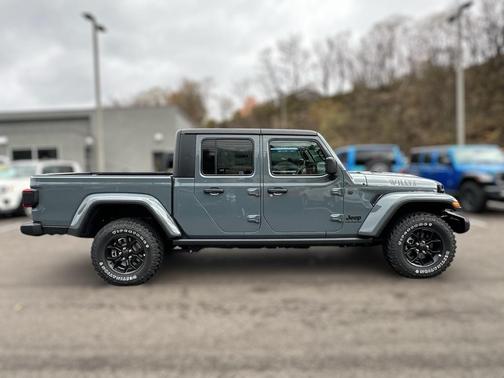 2026 Jeep Gladiator Sport