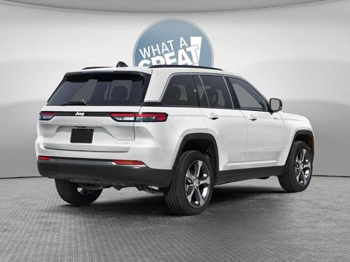 Bright White Clearcoat 2026 Jeep Grand Cherokee Limited