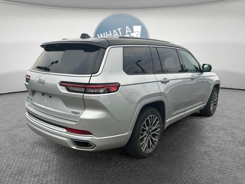 2023 Jeep Grand Cherokee L Summit