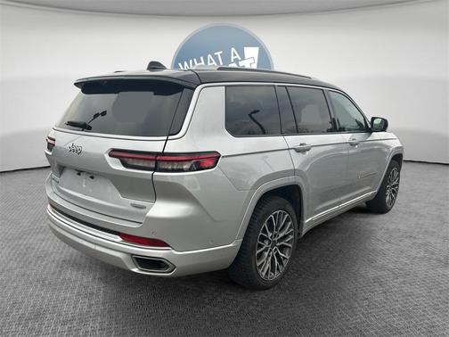 2023 Jeep Grand Cherokee L Summit