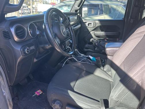 2020 Jeep Wrangler Unlimited Sport