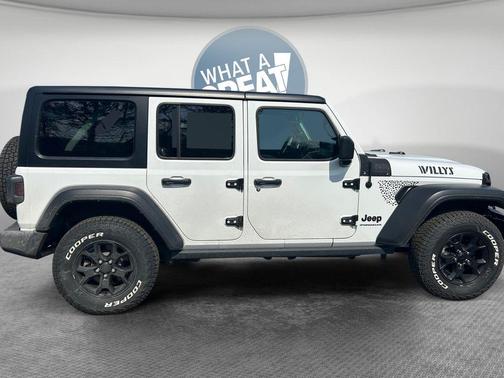 Bright White Clearcoat 2023 Jeep Wrangler Sport