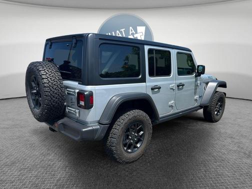 Silver Zynith Clearcoat 2024 Jeep Wrangler 4xe Sport