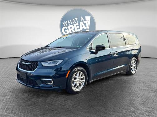 2024 Chrysler Pacifica Touring-L